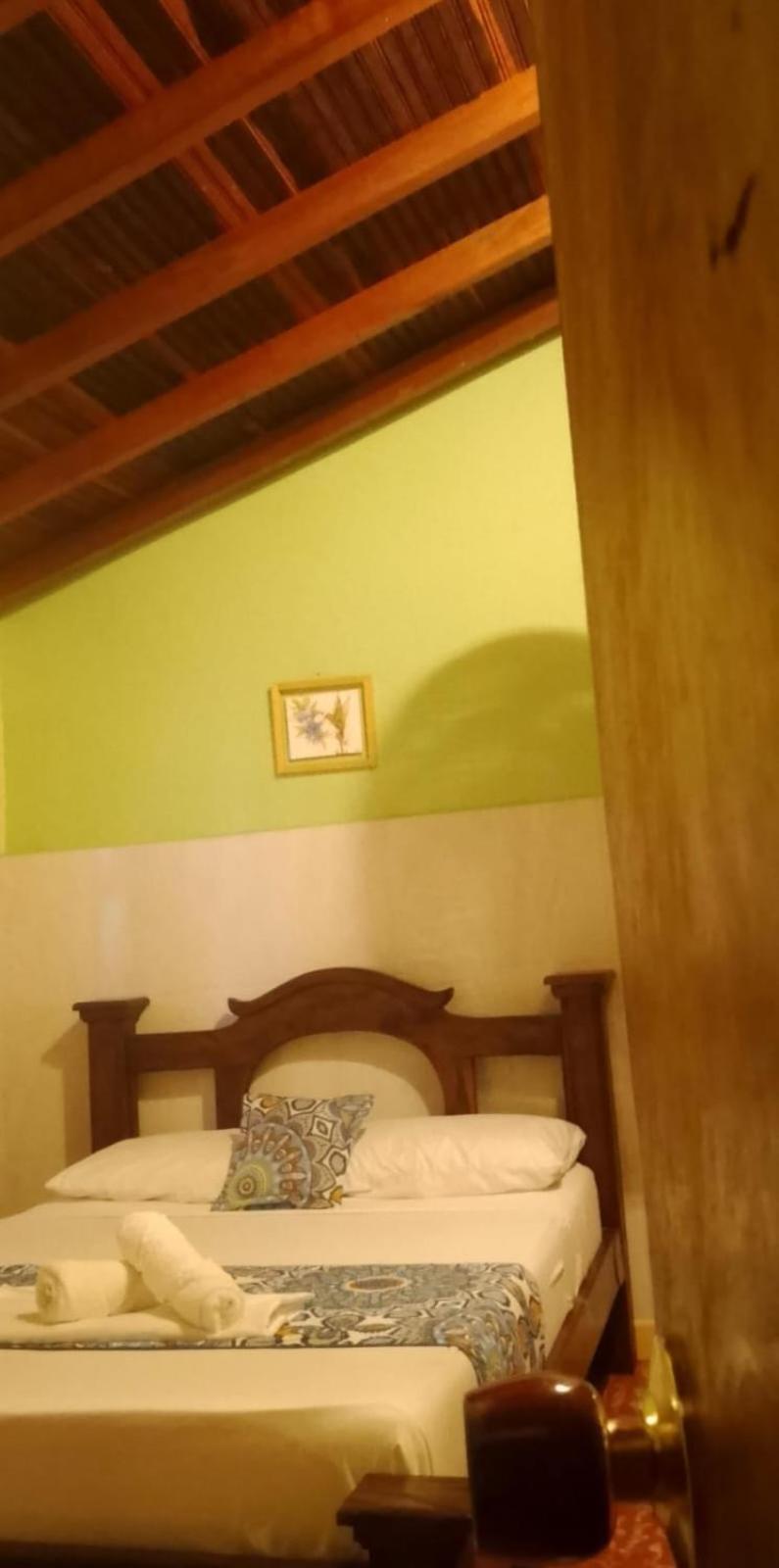 Adventure Hostel 圣希尔 外观 照片